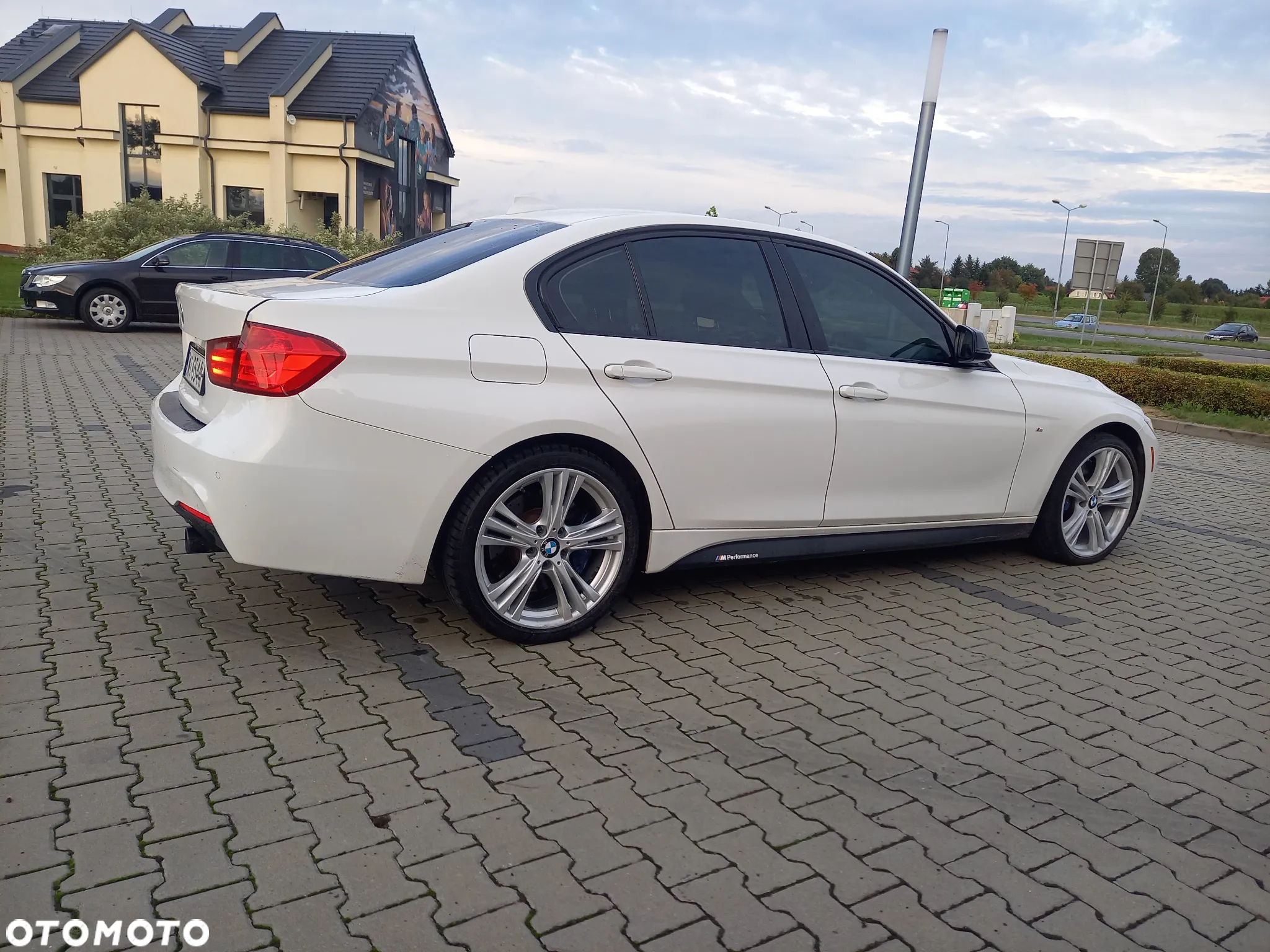 BMW Seria 3 335i xDrive Sport-Aut Luxury Line - 8