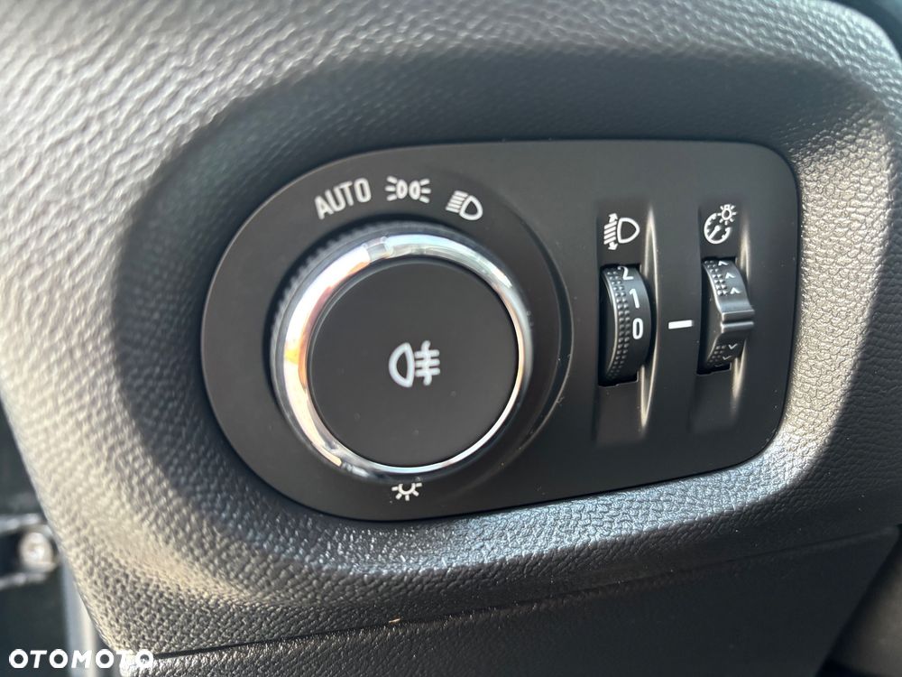 Opel Corsa 1.2 Direct Injection Turbo Start/Stop Edition - 25