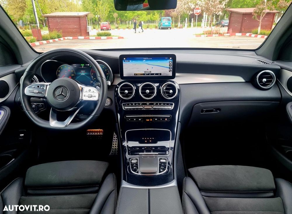 Mercedes-Benz GLC Coupe 300 de 4Matic 9G-TRONIC AMG Line Plus - 7