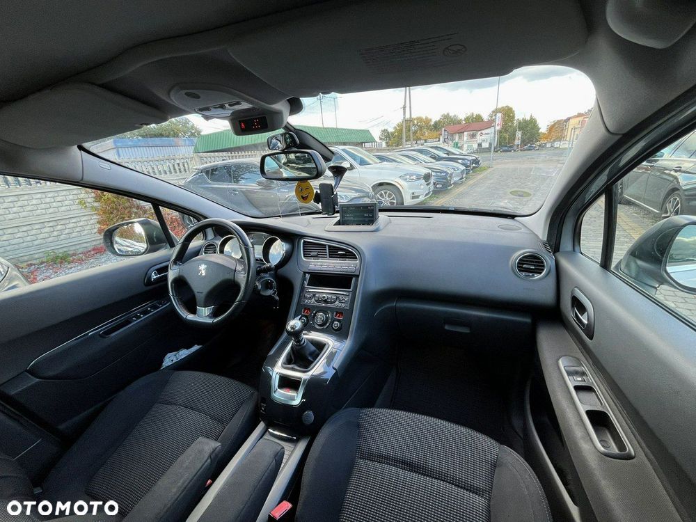 Peugeot 5008 2.0 HDi Allure 7os - 12