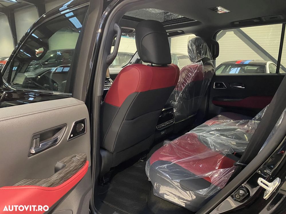 Toyota Land Cruiser 300 - 15