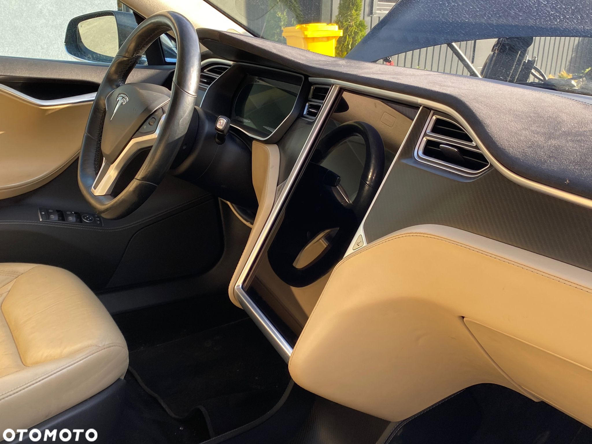 Tesla Model S 85 D Performance - 15