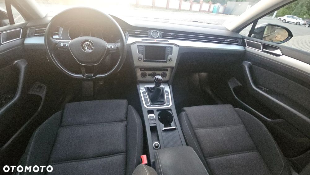 Volkswagen Passat 1.4 TSI BMT ACT Comfortline - 24
