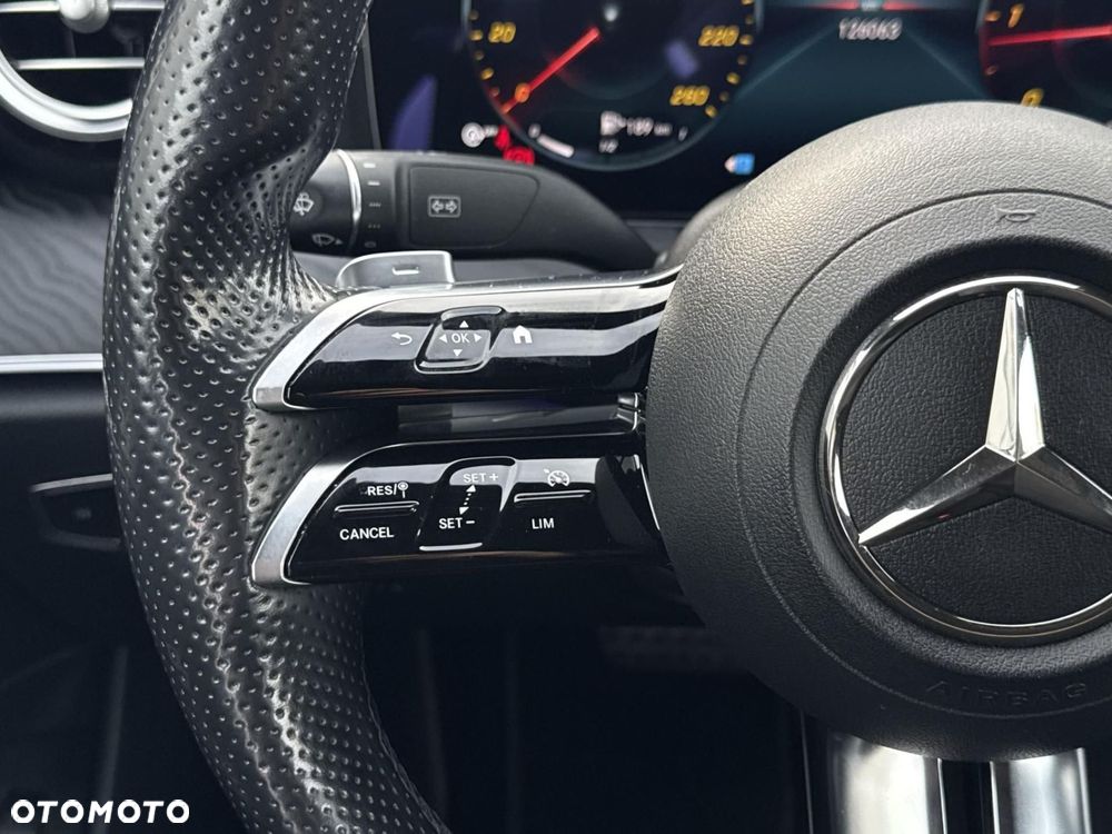 Mercedes-Benz Klasa E - 26