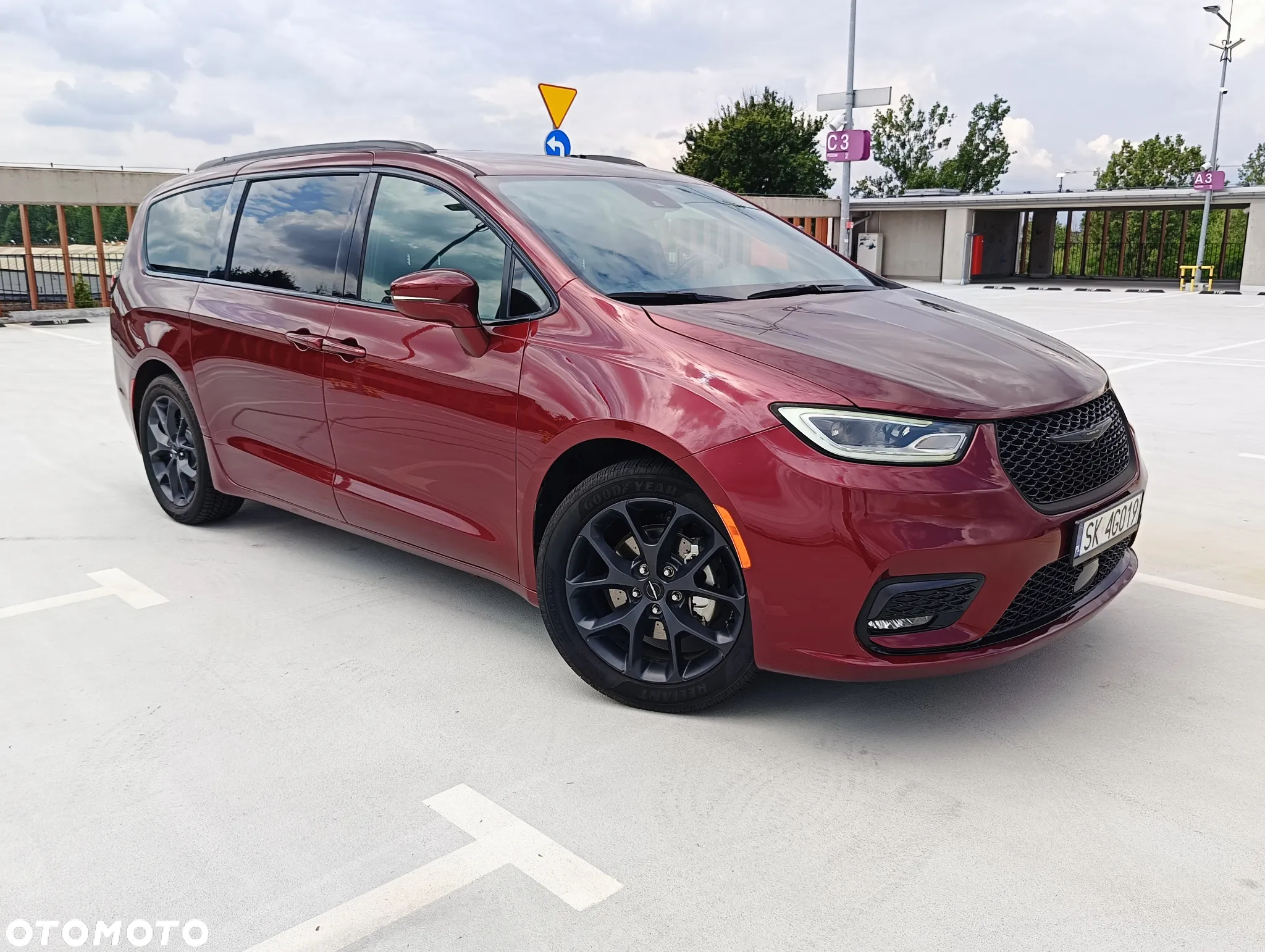 Chrysler Pacifica - 3