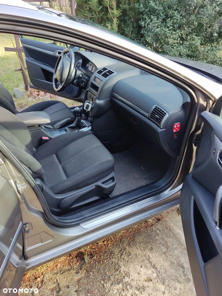 Peugeot 407 2.0 HDI ST Sport EU4 - 6