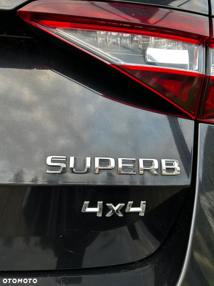 Skoda Superb 2.0 TDI 4x4 Style DSG - 21