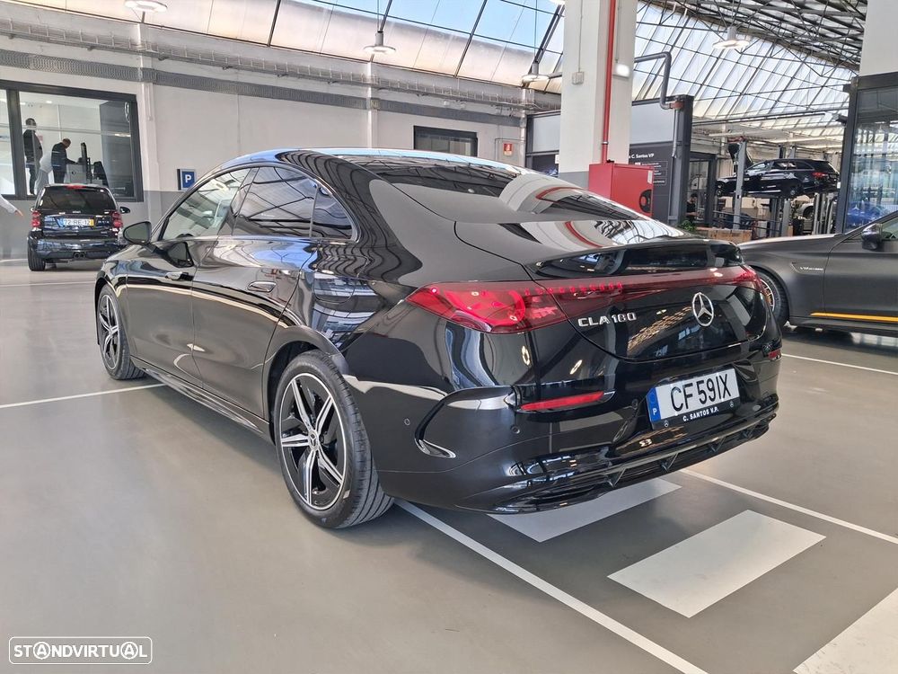 Mercedes-Benz CLA 180 Standard - 8