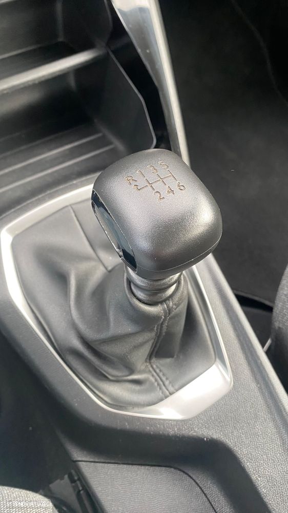 Peugeot 2008 1.5 BlueHDi Active Pack - 50