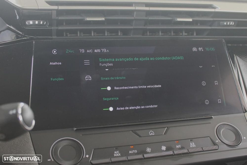 Peugeot 308 1.5 BlueHDi Active Pack EAT8 - 16