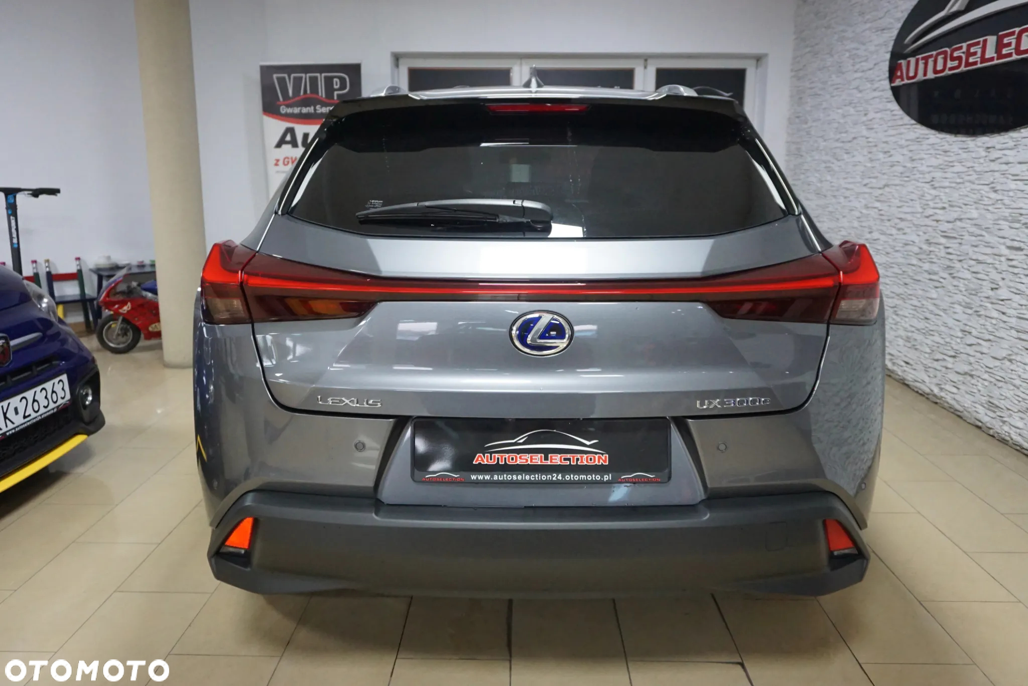 Lexus UX 300e 54.3 kWh Prestige 2WD - 6