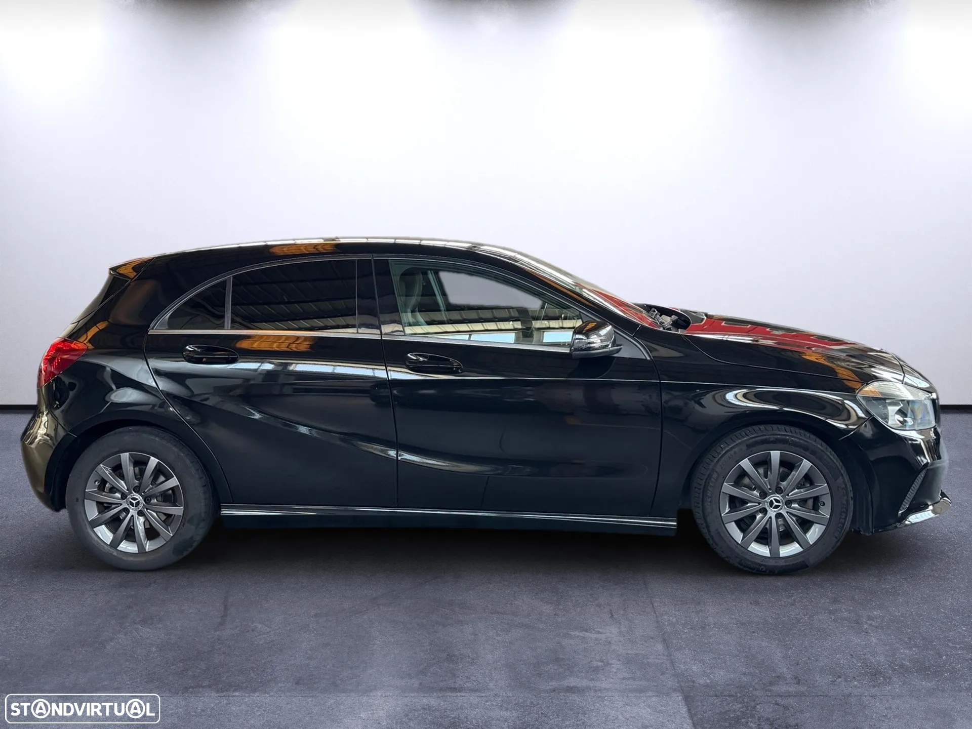 Mercedes-Benz A 180 d BlueEFFICIENCY Edition Style - 4