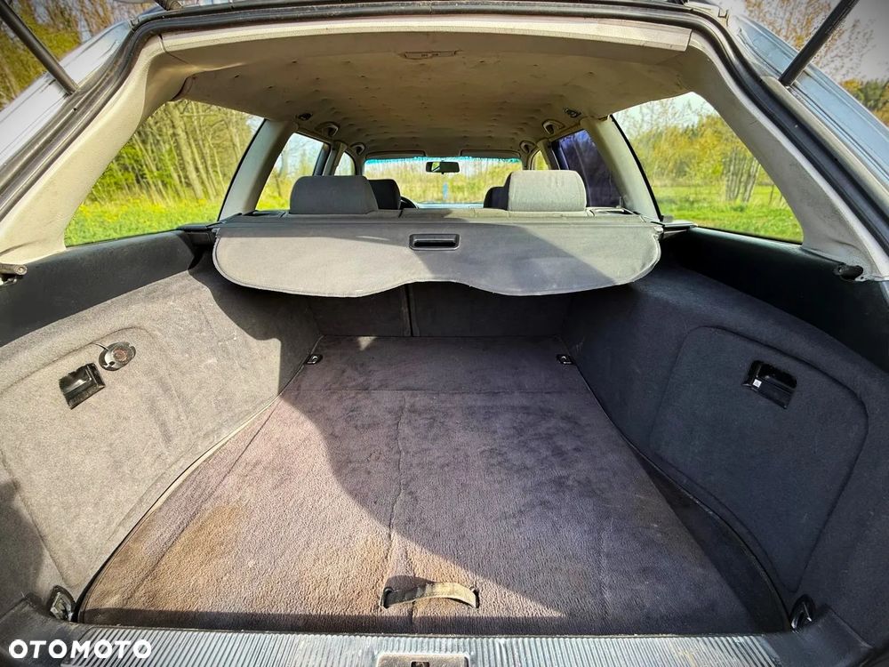 Audi A4 Avant 1.8 - 8