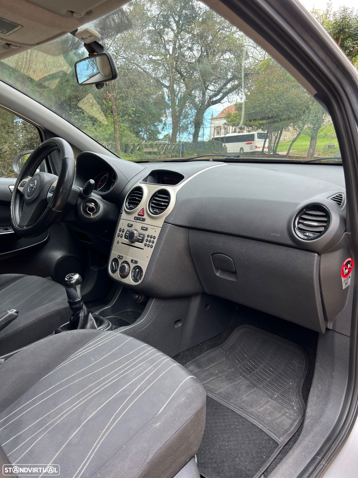 Opel Corsa 1.3 CDTi CMON - 12