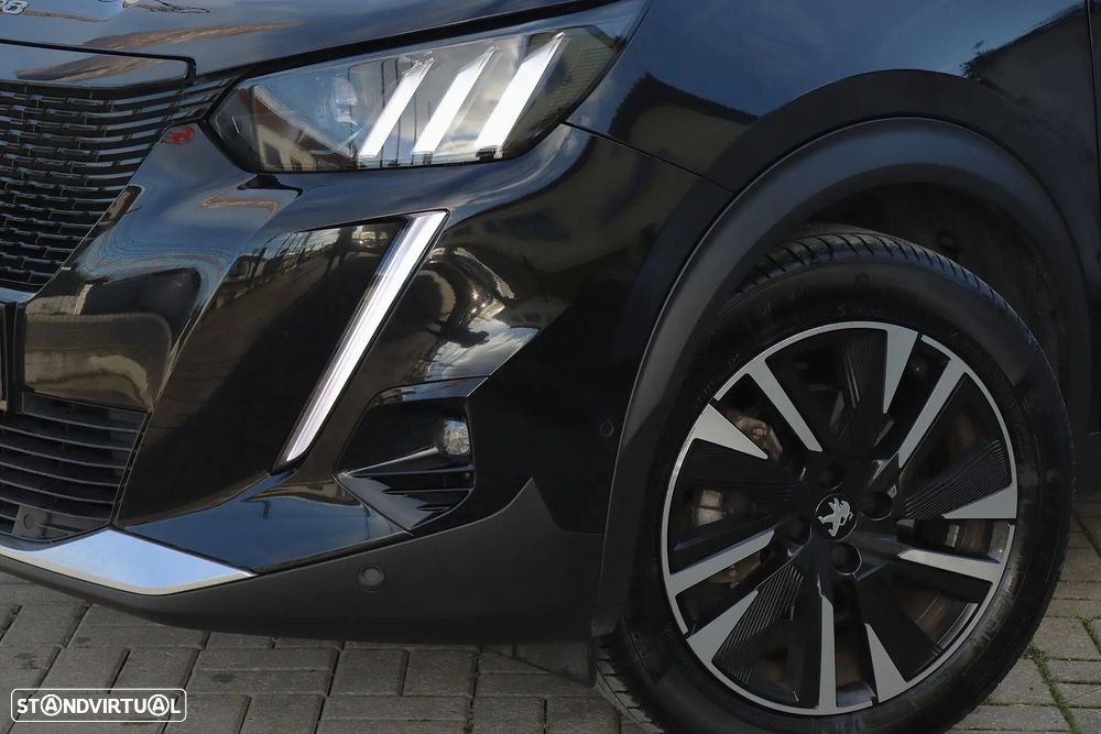 Peugeot e-2008 50 kWh GT - 2