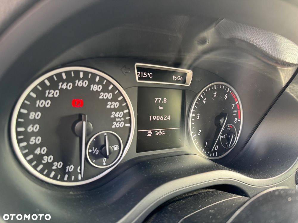 Mercedes-Benz Klasa B 180 - 20