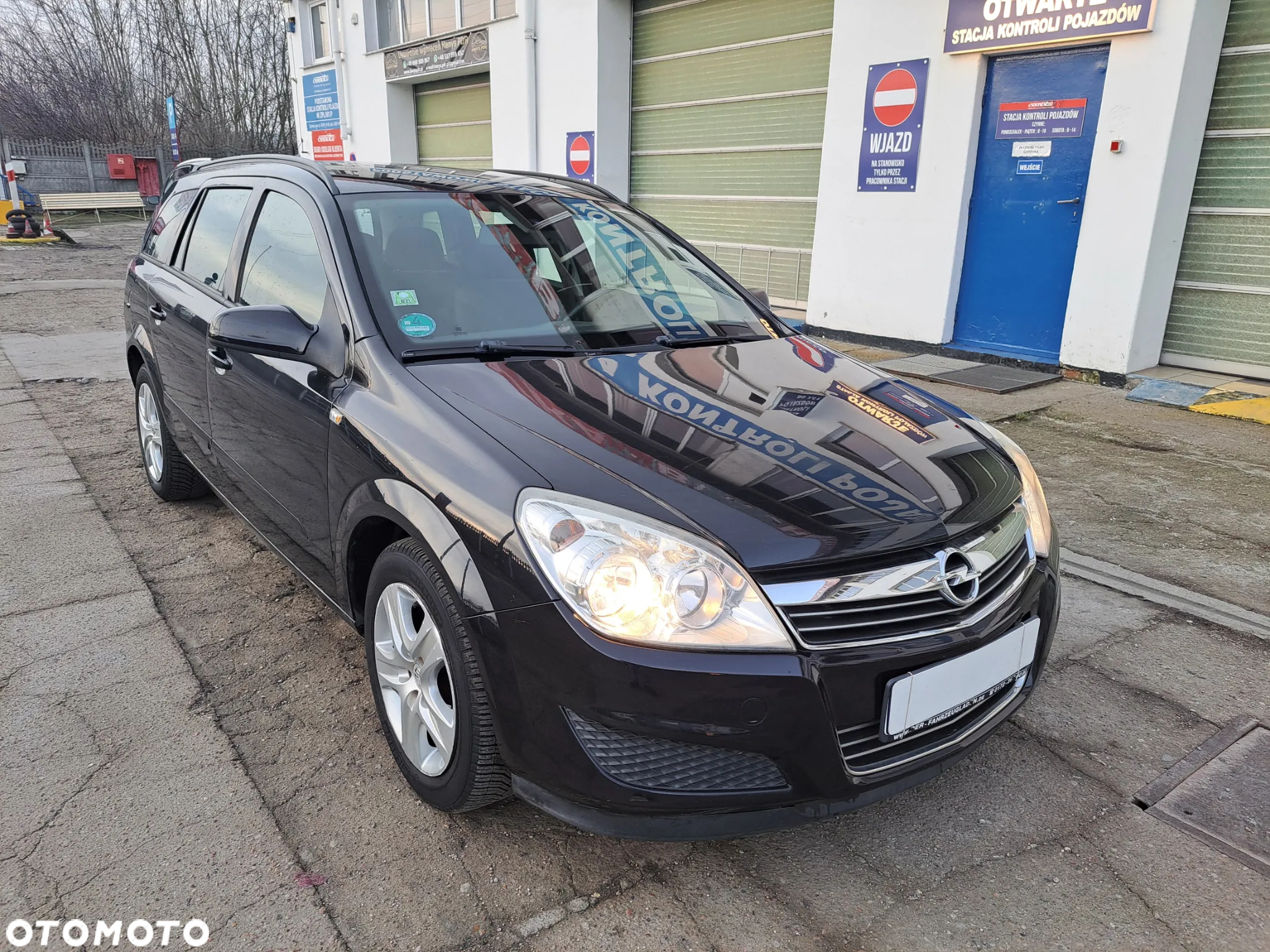 Opel Astra 1.6 Caravan NAVI - 36