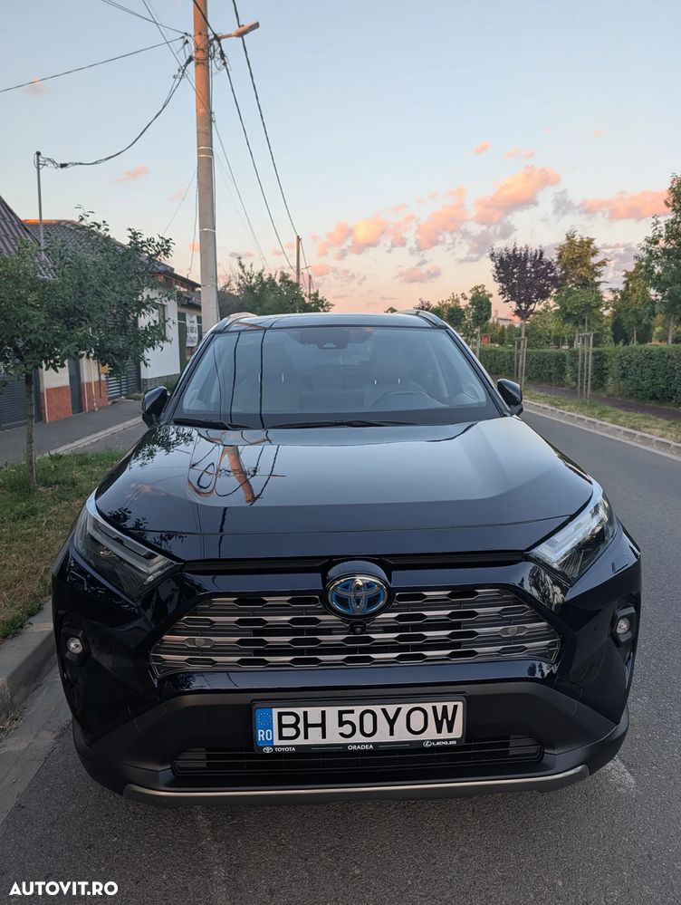 Toyota RAV4 2.0P CVT AWD Luxury - 16