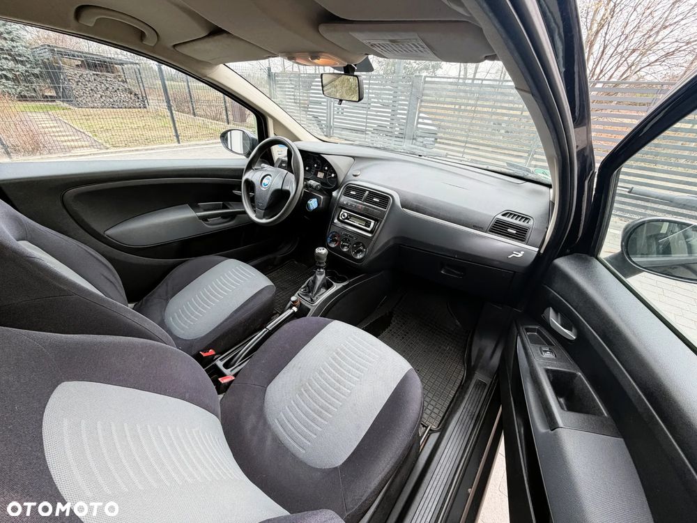 Fiat Grande Punto - 6