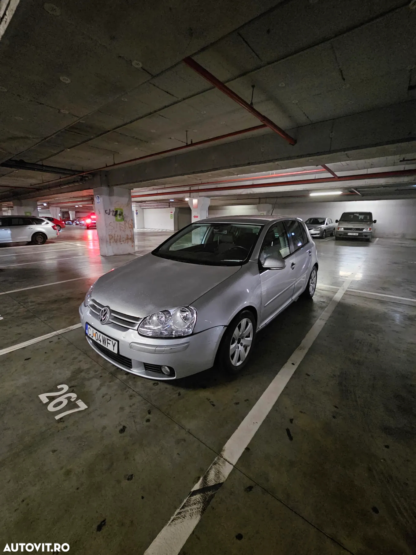 Volkswagen Golf - 5