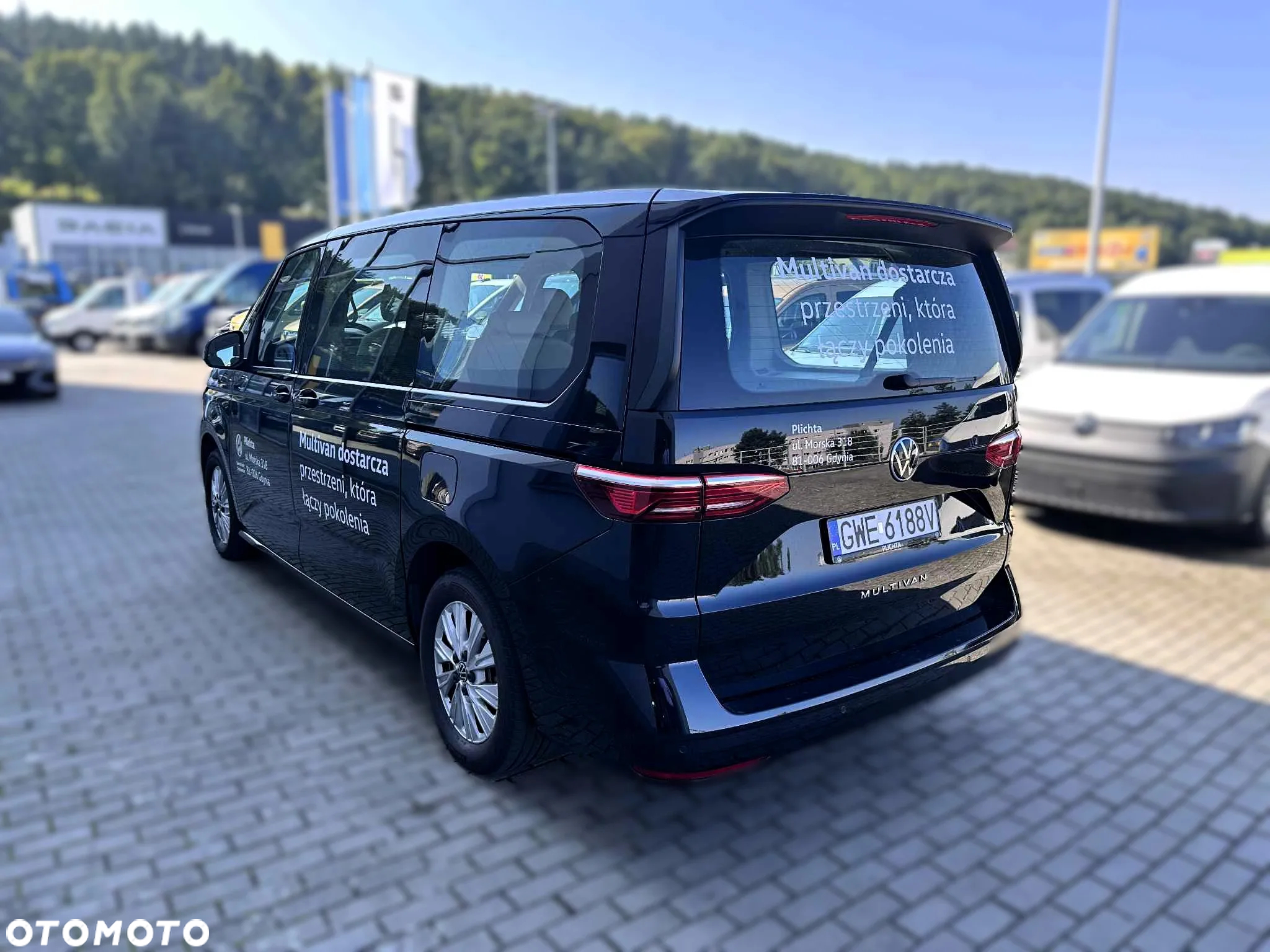 Volkswagen Multivan - 10