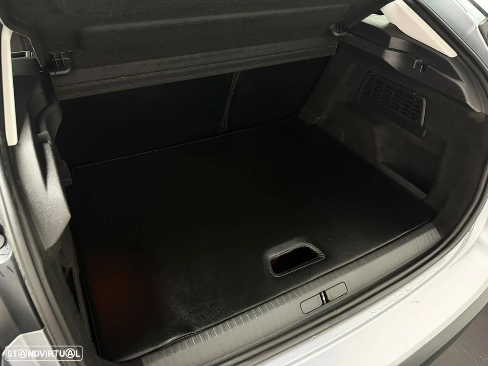 Citroën e-C4 50 kWh Shine - 11