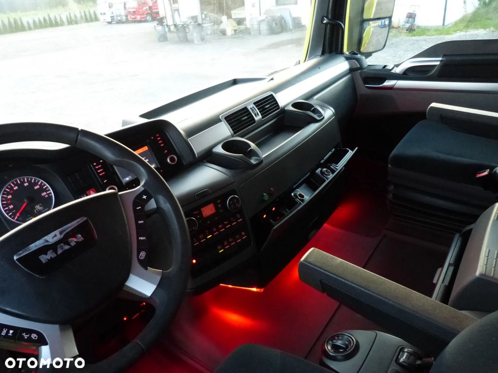MAN TGX 18.400 POMOC DROGOWA / AUTOLAWETA / SPECJALNY / WERSJA TOP /  NOWY NAJAZD LORH 8.2 M / EURO 6 - 33