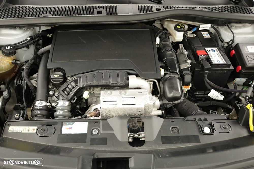 Peugeot 2008 1.2 PureTech Allure - 25