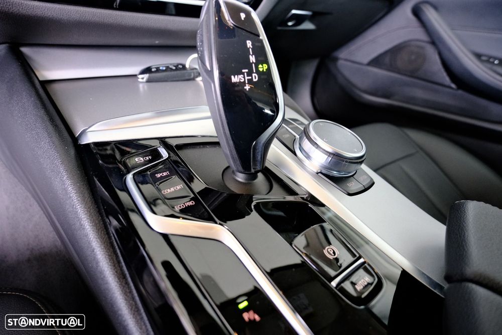 BMW 520 d Auto - 16