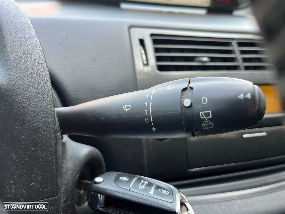 Citroën C4 1.6 HDi VTR Pack - 21