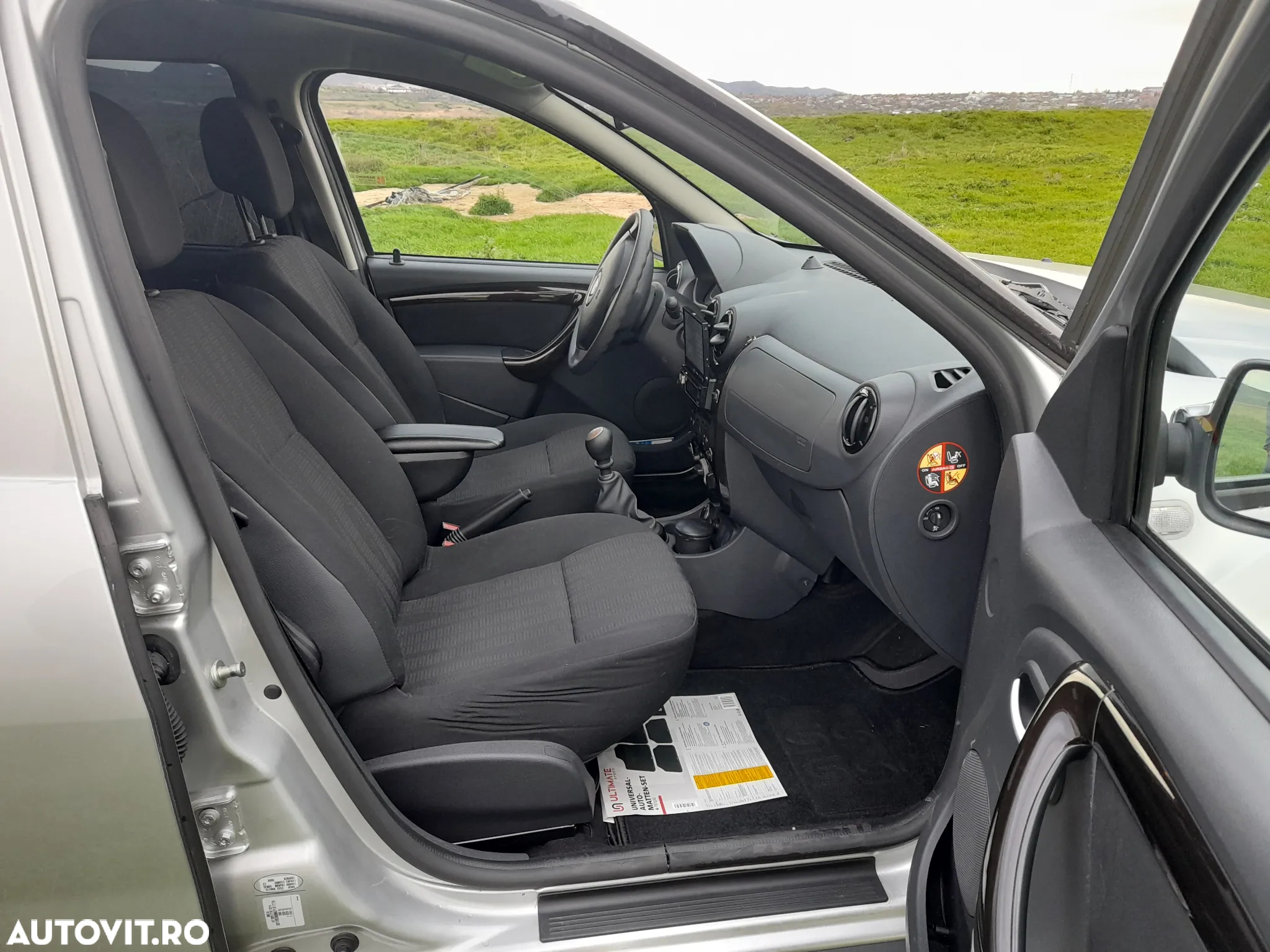 Dacia Duster 1.6 4x4 Prestige - 8