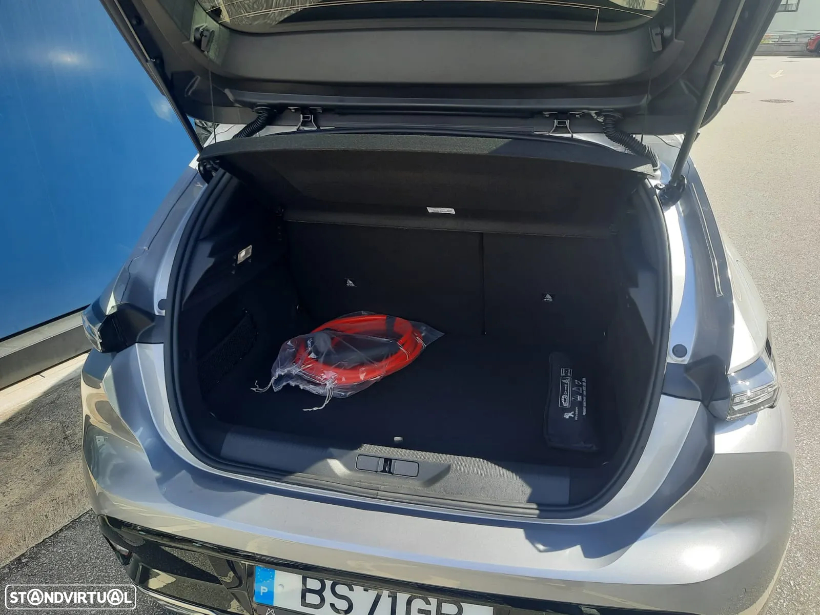 Peugeot e-308 54 kWh Allure - 11