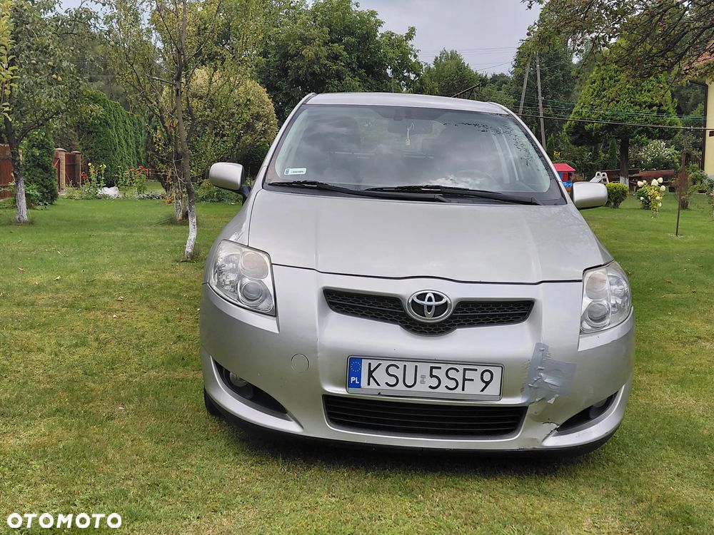 Toyota Auris 1.4 D-4D Luna - 4