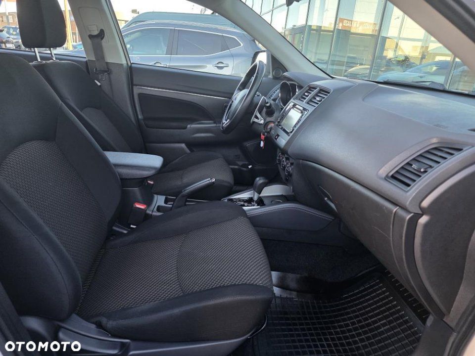 Mitsubishi ASX - 32