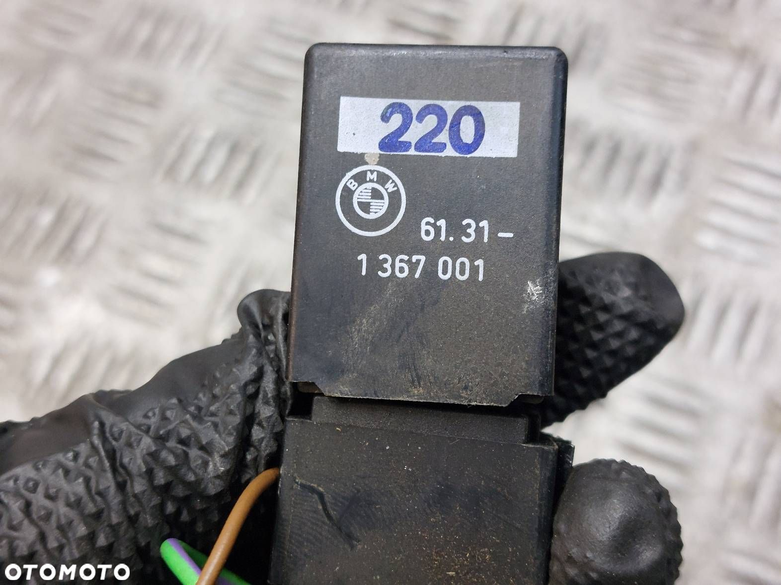 MANETKA PRZEŁĄCZNIK KIERUNKOWSKAZÓW BMW E30 1367001 - 4