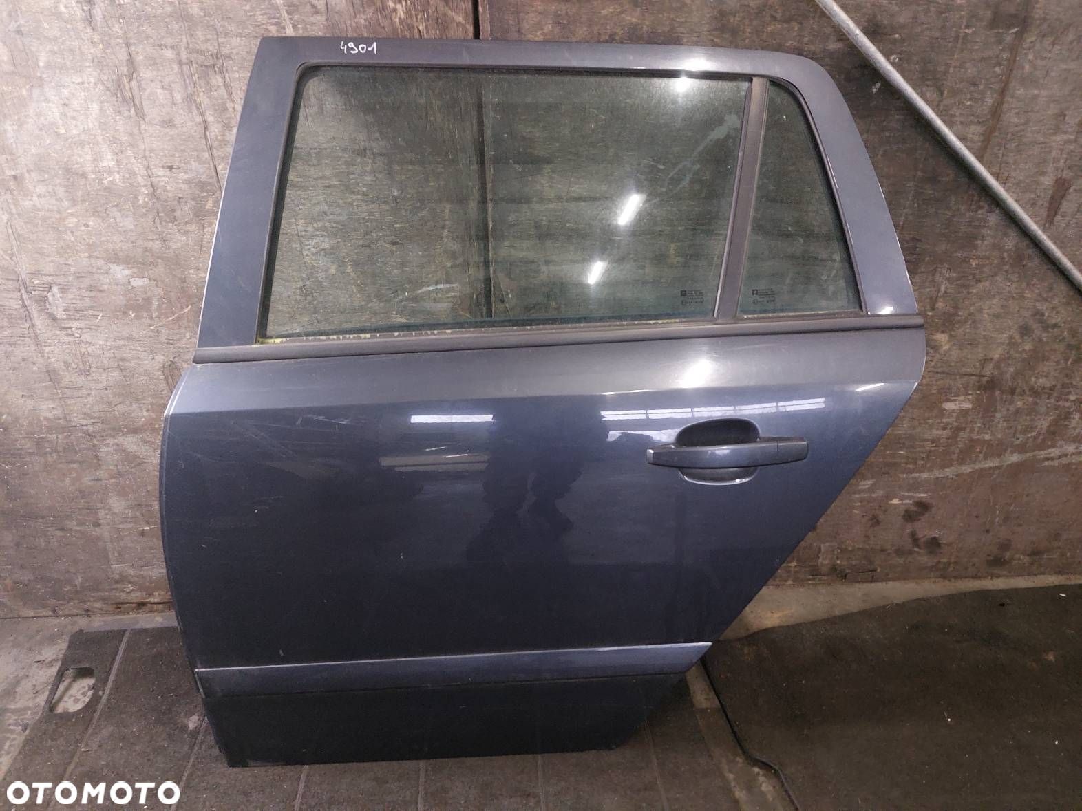 DRZWI KOMPLETNE LEWY TYŁ ASTRA H KOMBI LIFT - 1