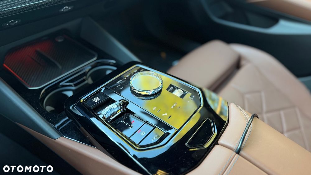 BMW Seria 5 540d xDrive mHEV M Sport - 26