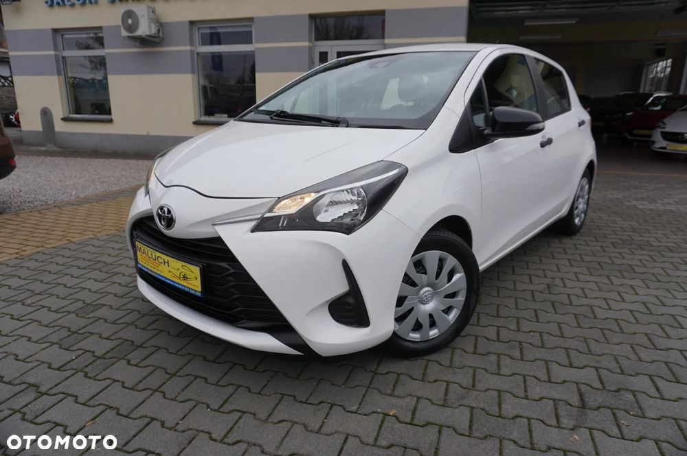 Toyota Yaris 1.0 VVT-i Team Deutschland - 1