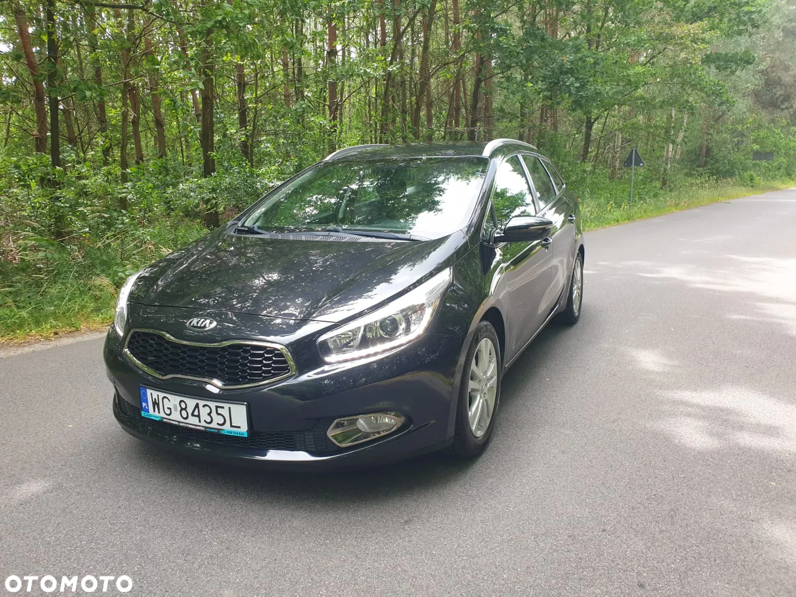 Kia Ceed 1.6 GDI SW Dream Team Edition - 3