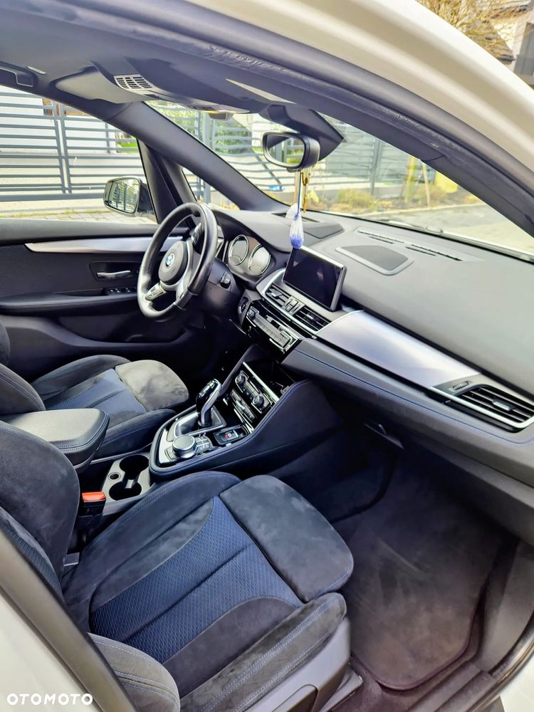 BMW Seria 2 218i - 7