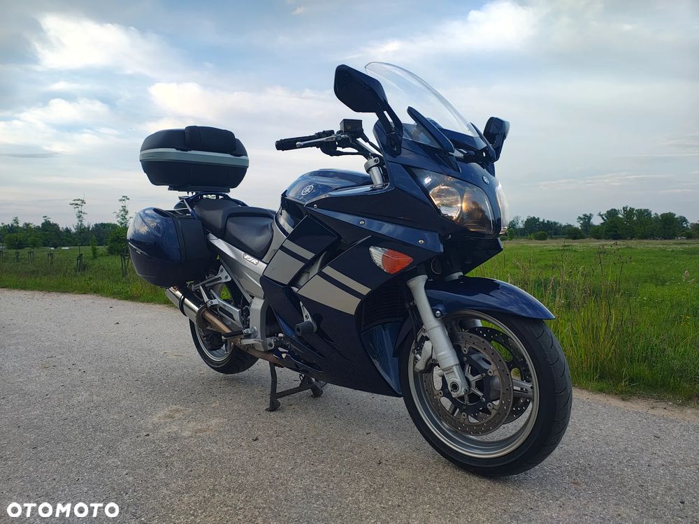 Yamaha FJR - 2