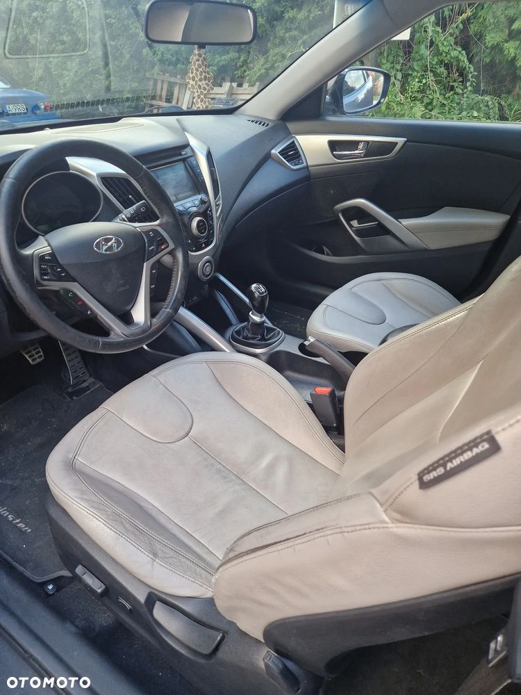 Hyundai Veloster 1.6 Premium - 7