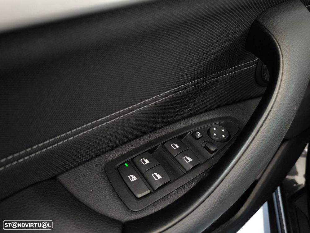 BMW X1 16 d sDrive Advantage - 21