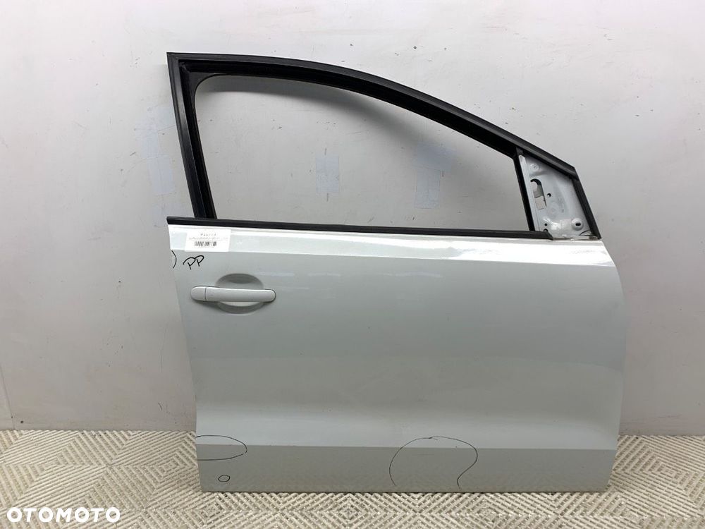 DRZWI PRAWY PRZÓD LC9A  VW POLO V (6R1, 6C1) 2009 - 2022 1.2 TSI 16V 66 kW [90 KM] benzyna 2014 - - 1