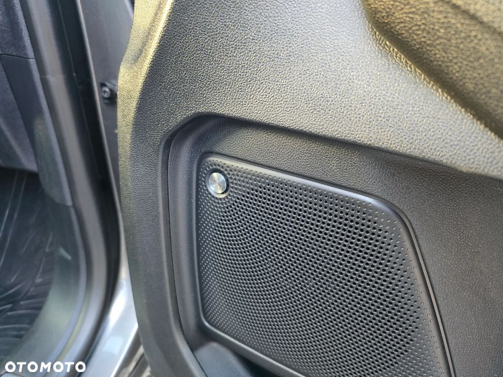 Ford Kuga 2.0 EcoBlue 4x4 ST-LINE X - 30