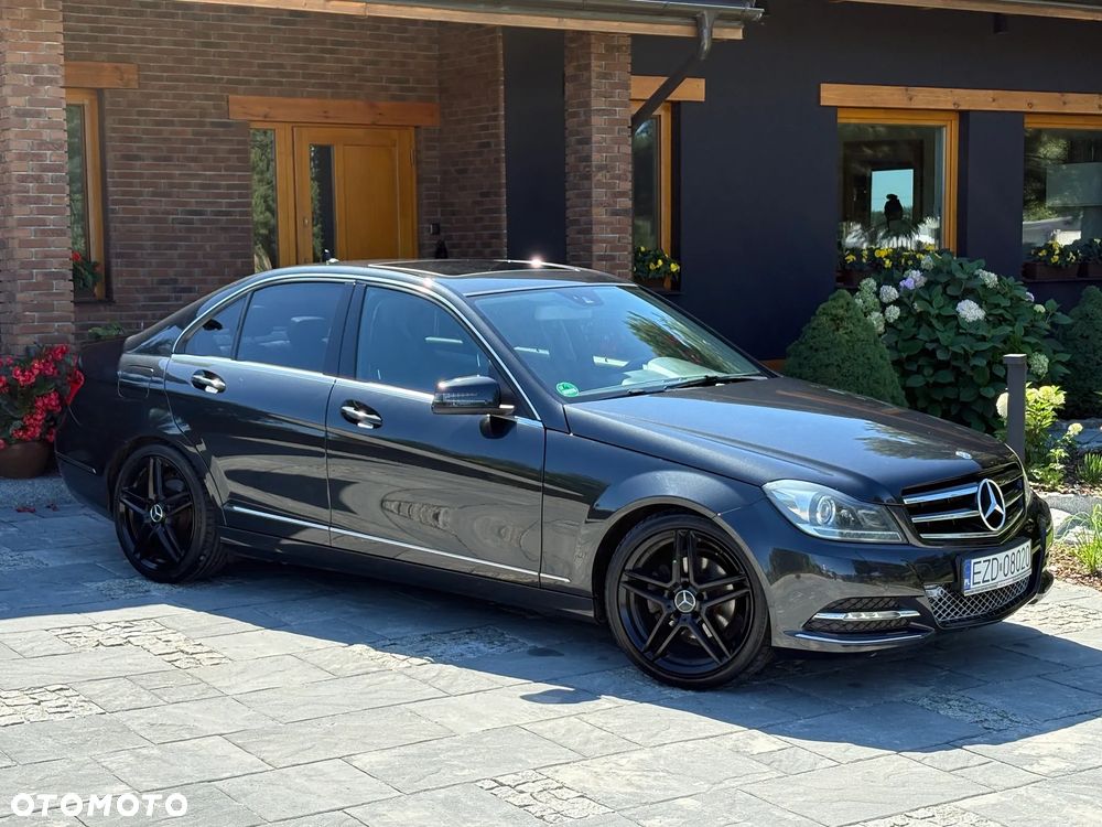 Mercedes-Benz Klasa C 180 Avantgarde Edition - 3