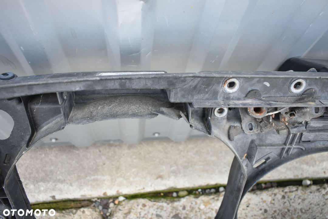 PAS PRZEDNI AUDI A6 C5 - 13