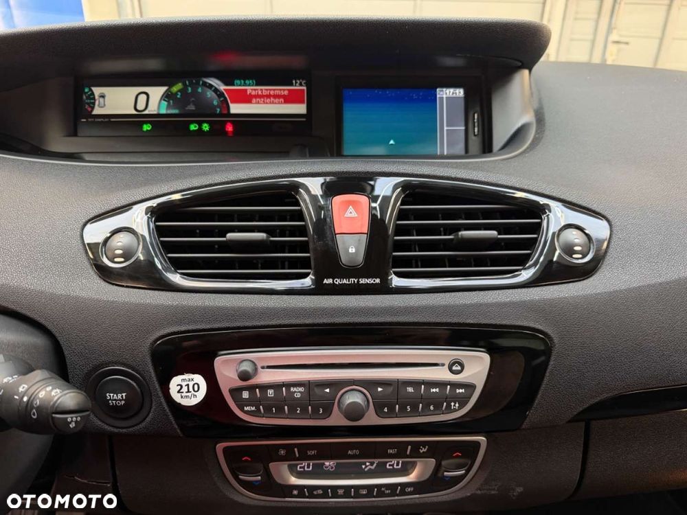 Renault Scenic - 26