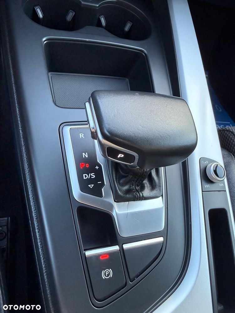 Audi A4 Avant 40 TFSI S tronic S line - 29
