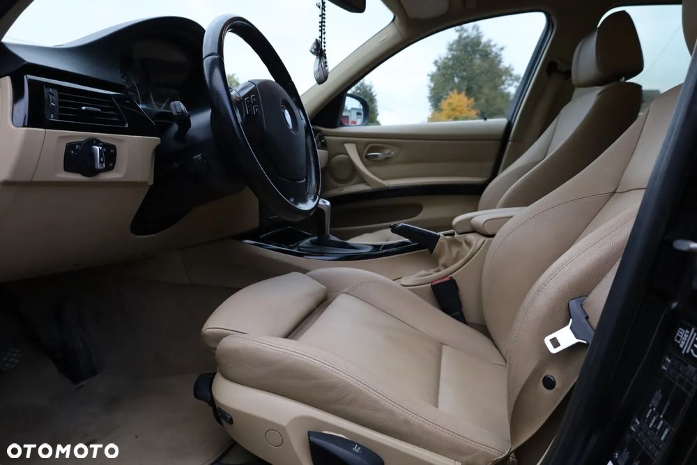 BMW Seria 3 318d - 22